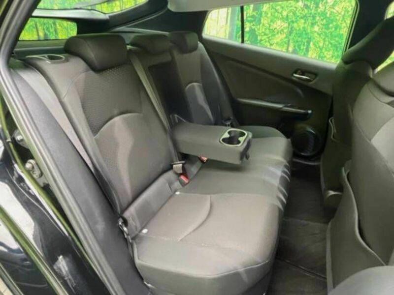 PRIUS-9