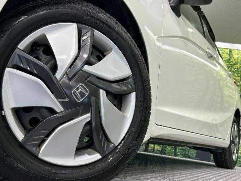 FIT HYBRID-12