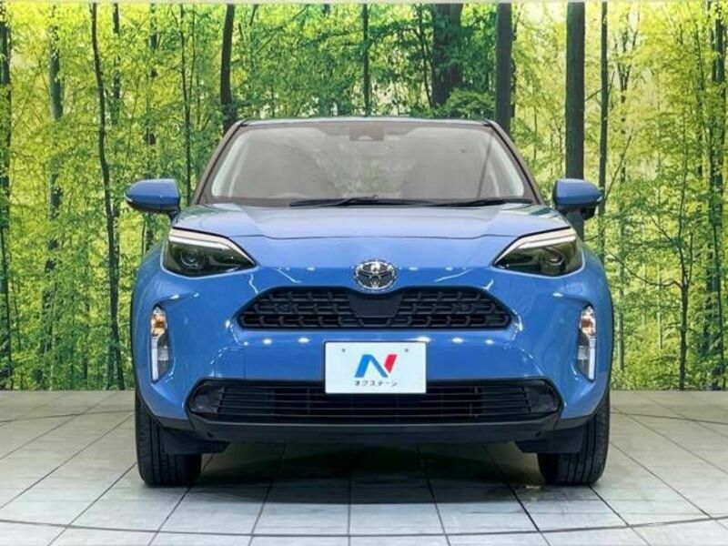 YARIS CROSS-16