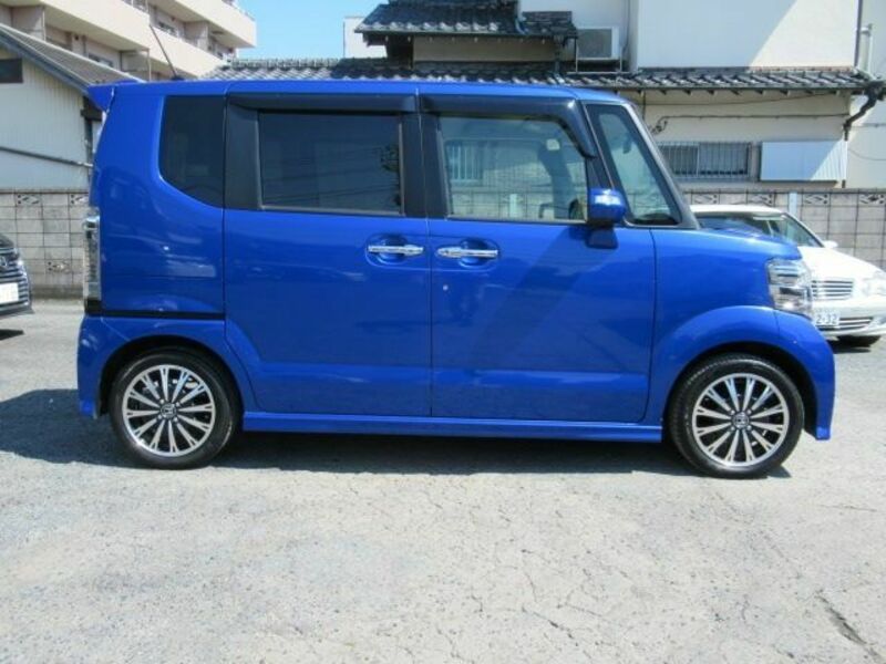 N BOX CUSTOM