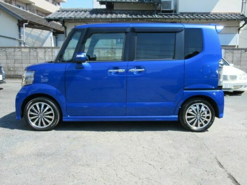 N BOX CUSTOM