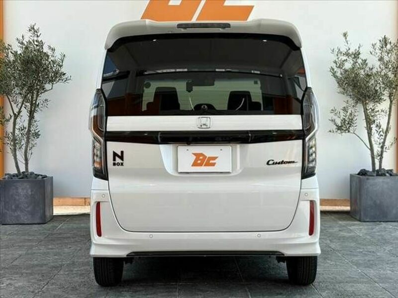 N BOX CUSTOM-13
