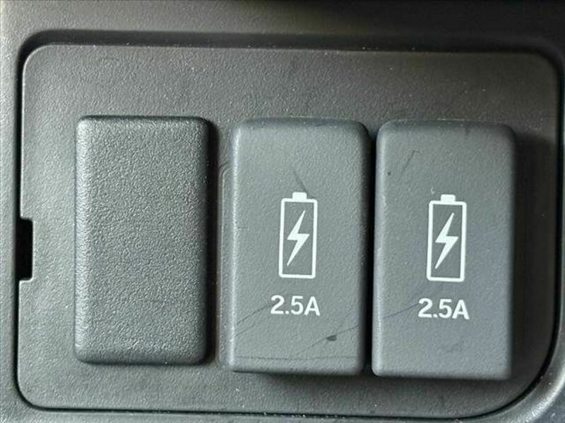 N BOX CUSTOM-27