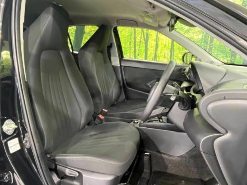 YARIS CROSS-8