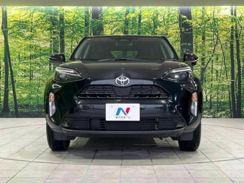 YARIS CROSS-14