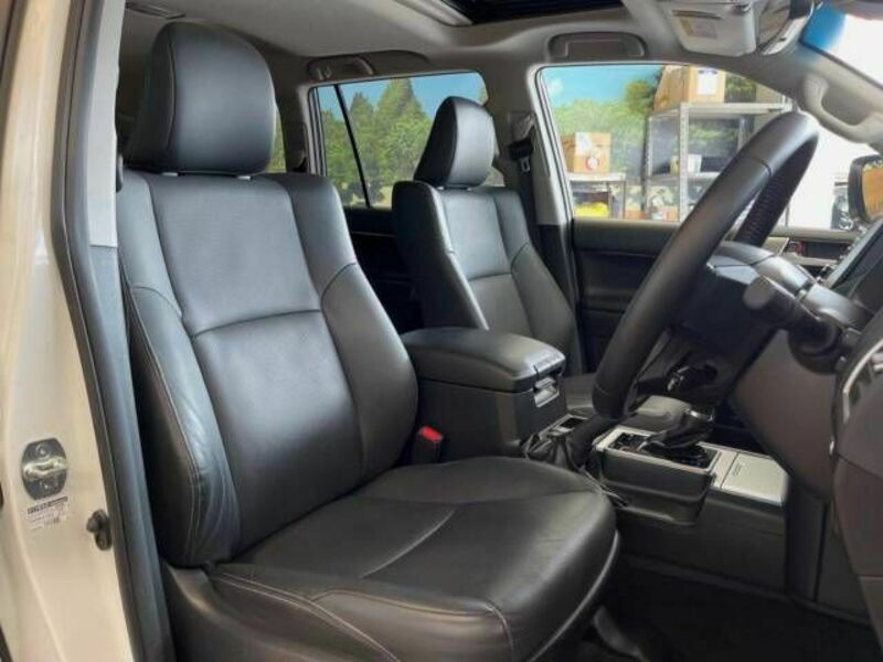 LAND CRUISER PRADO-8