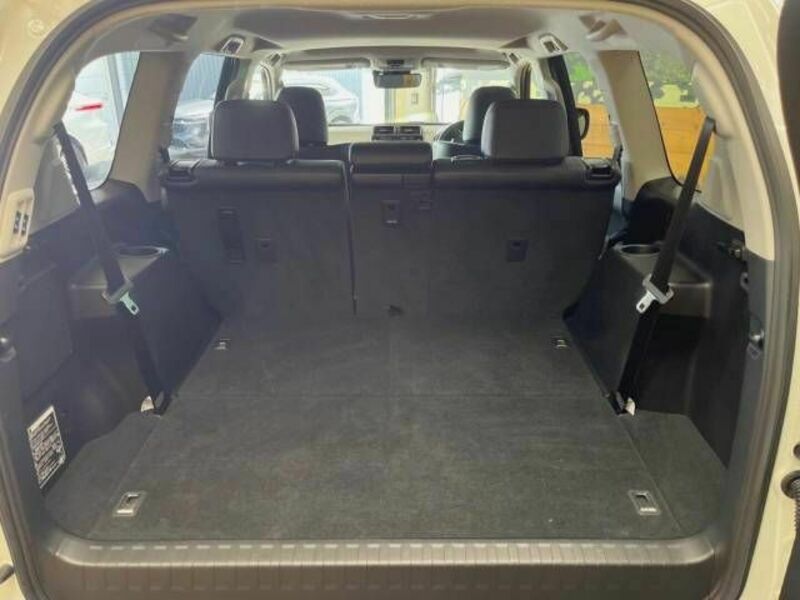 LAND CRUISER PRADO-10