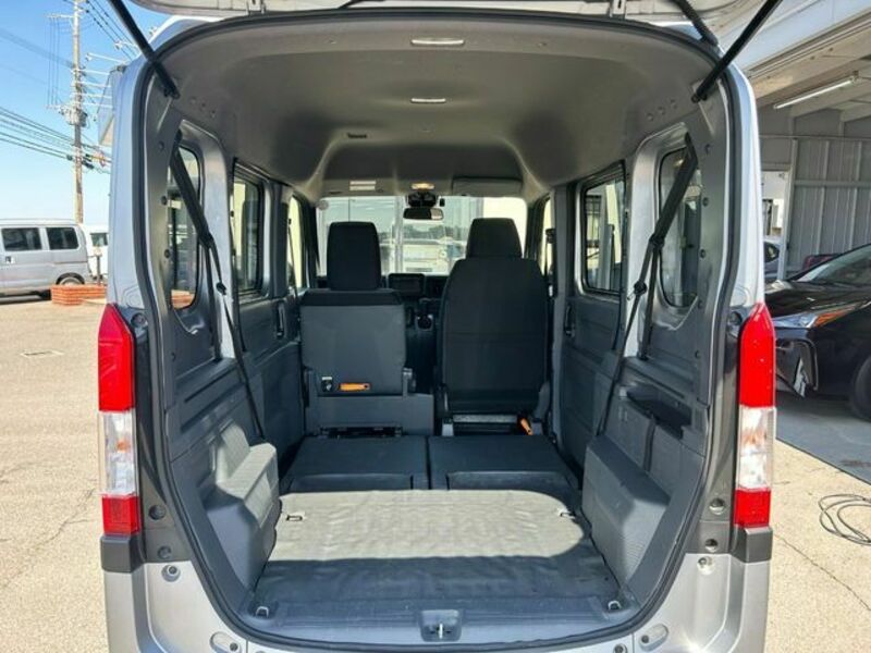N-VAN