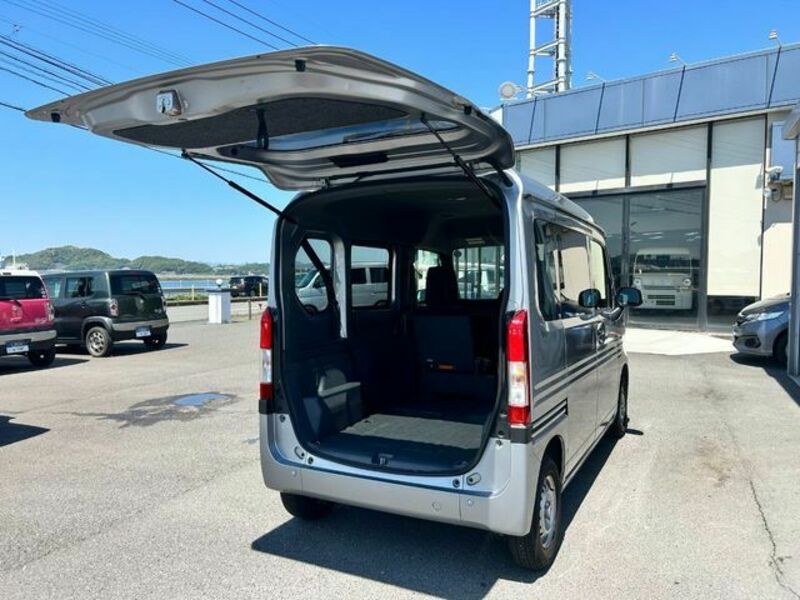 N-VAN