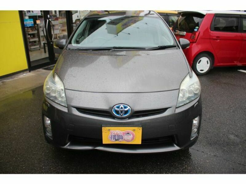 PRIUS-4