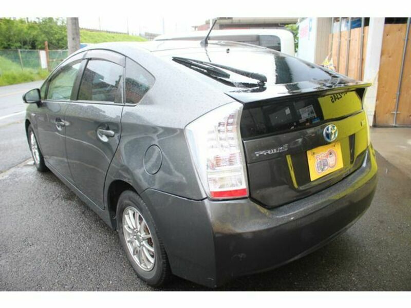 PRIUS-15