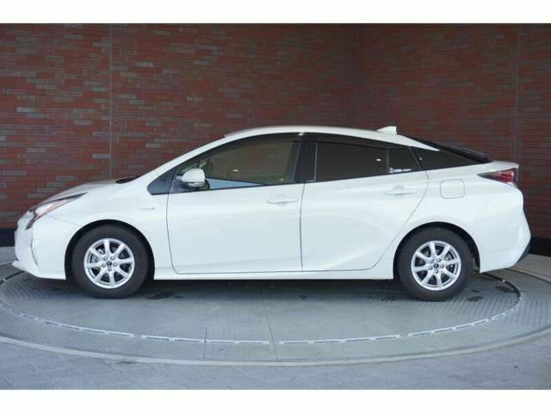 PRIUS-1