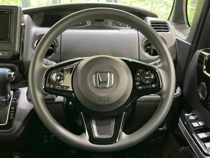 N BOX CUSTOM-11