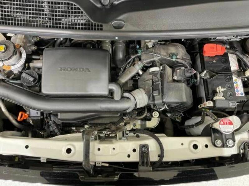 N BOX CUSTOM-18