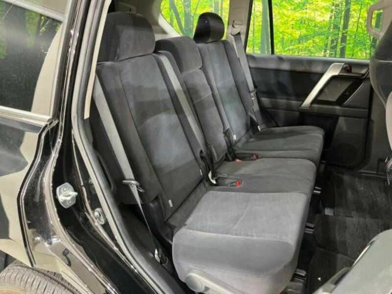 LAND CRUISER PRADO-9