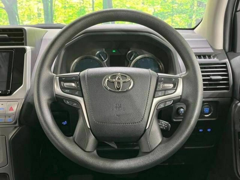 LAND CRUISER PRADO-12