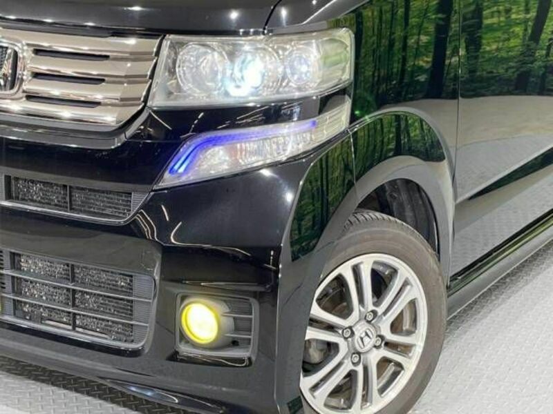 N BOX CUSTOM