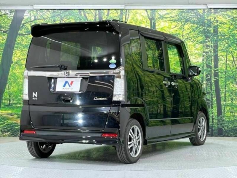 N BOX CUSTOM
