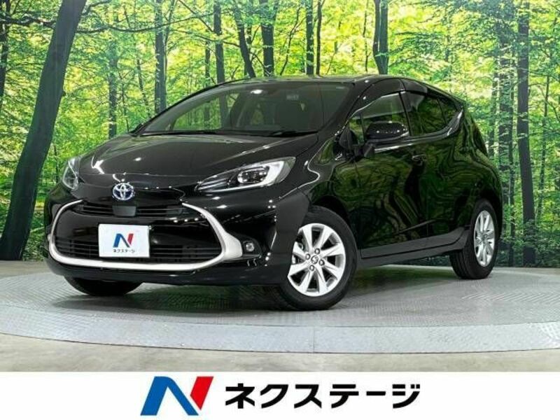 TOYOTA　AQUA