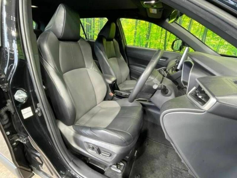 COROLLA CROSS-8