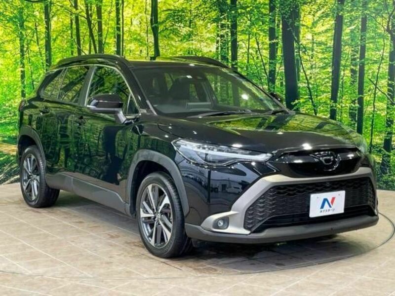 COROLLA CROSS-16