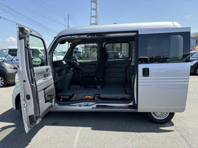 N-VAN