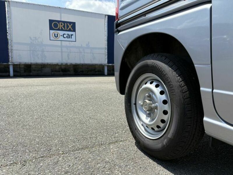N-VAN
