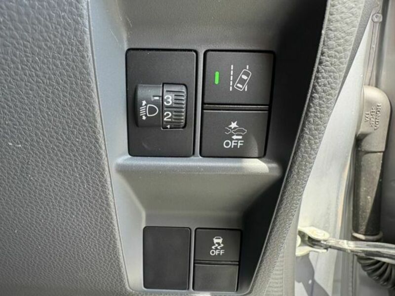 N-VAN