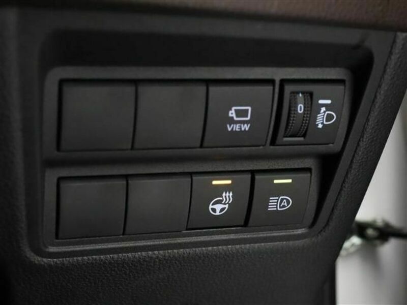 YARIS CROSS-11