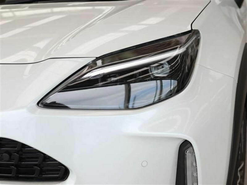 YARIS CROSS-20