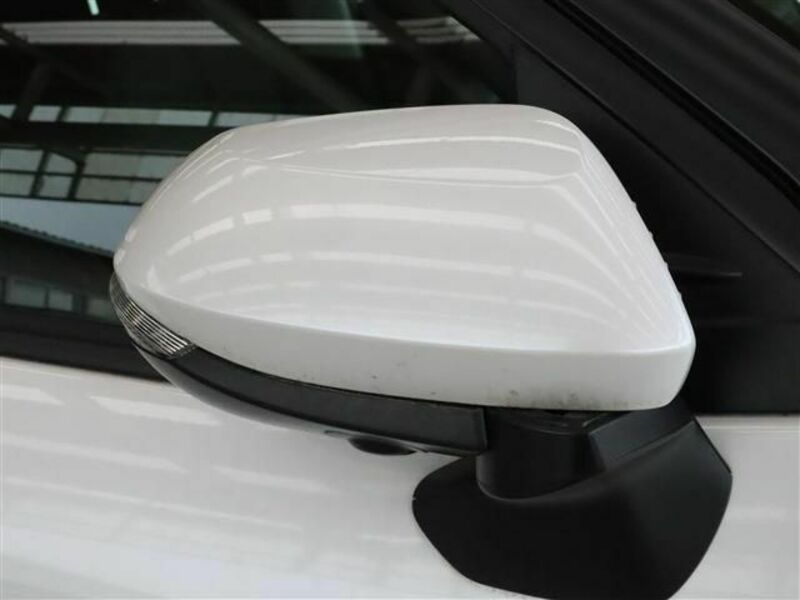 YARIS CROSS-22
