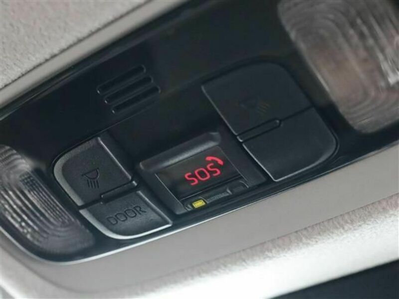YARIS CROSS-28