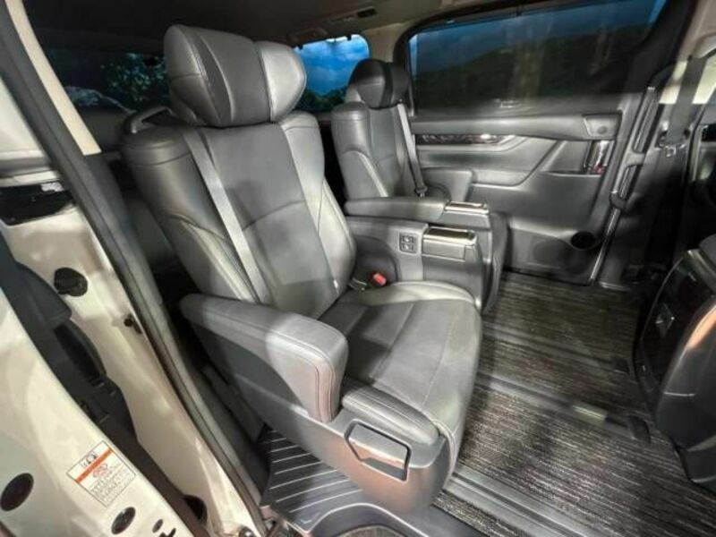 ALPHARD-9