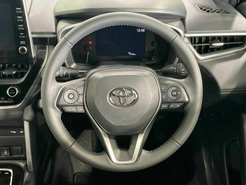 COROLLA CROSS-10