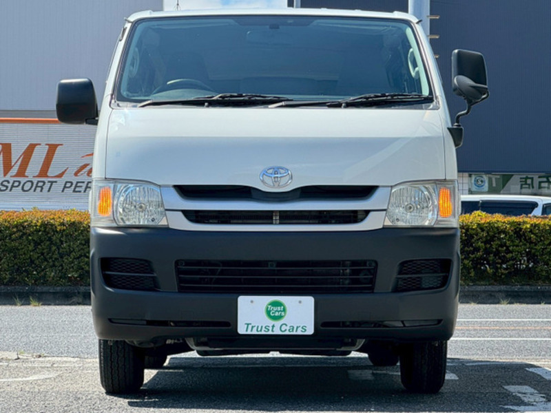 HIACE VAN-8