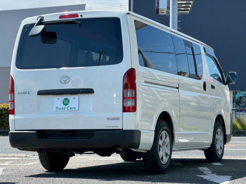 HIACE VAN-1