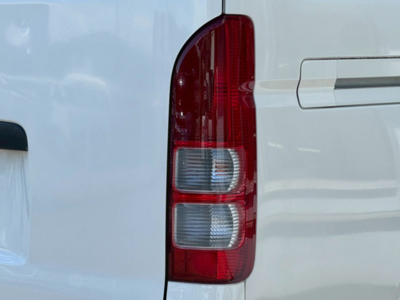 HIACE VAN-17