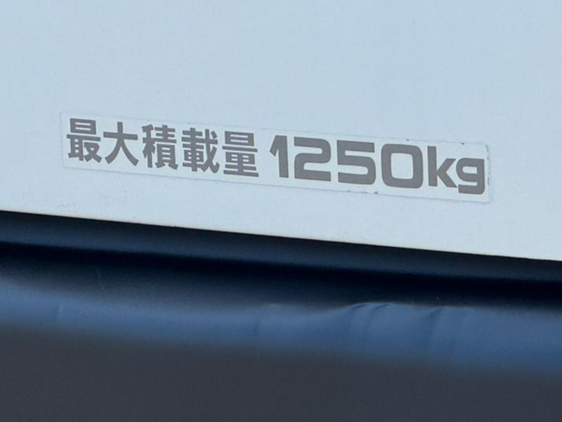 HIACE VAN-18