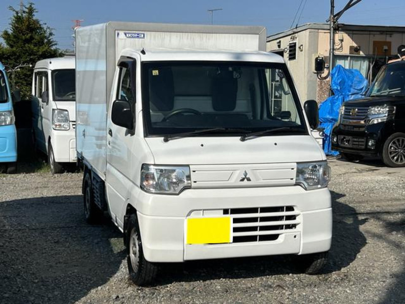 MINICAB TRUCK