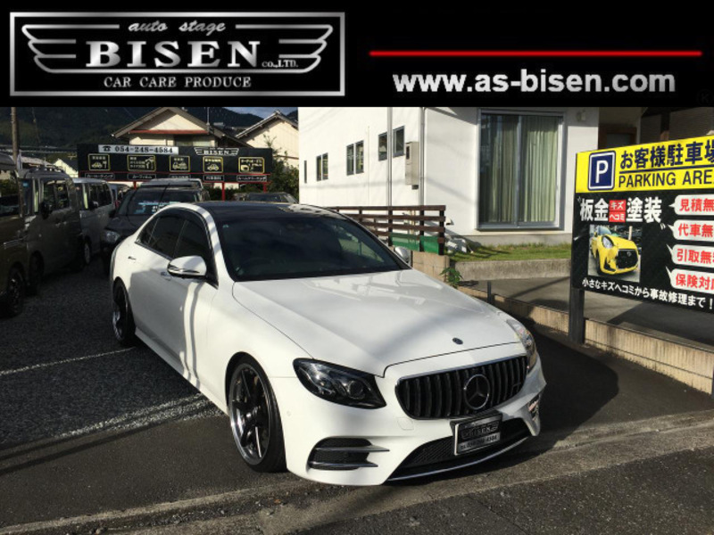 MERCEDES-BENZ　E-CLASS
