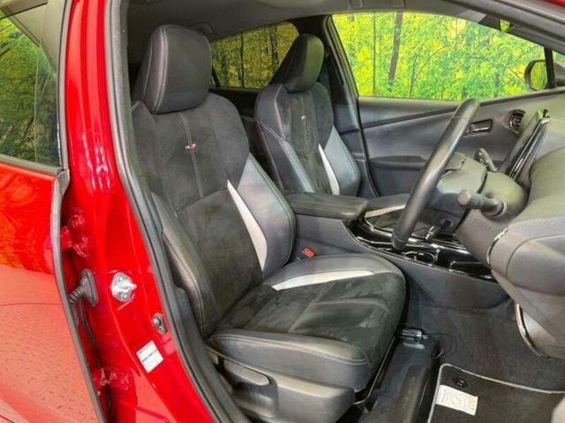 PRIUS PHV-7