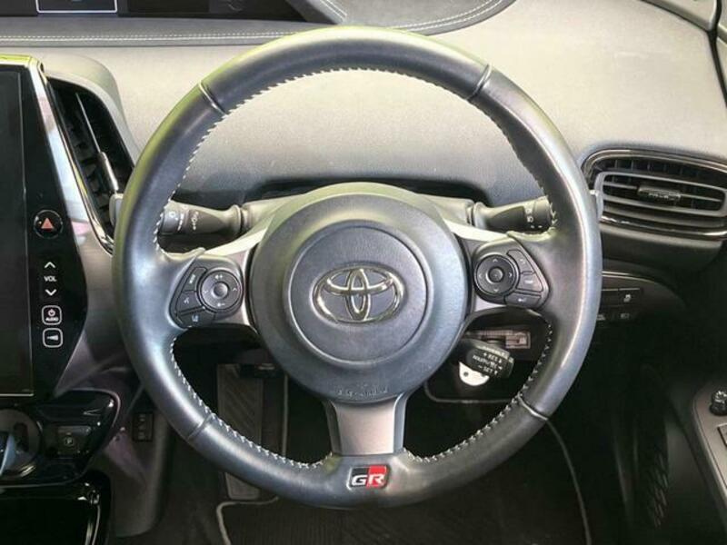 PRIUS PHV-10