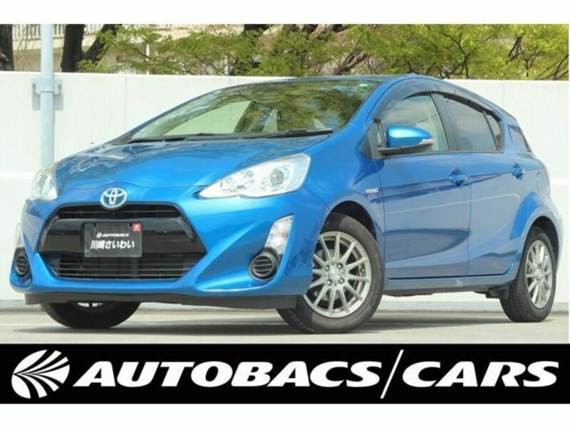 TOYOTA　AQUA