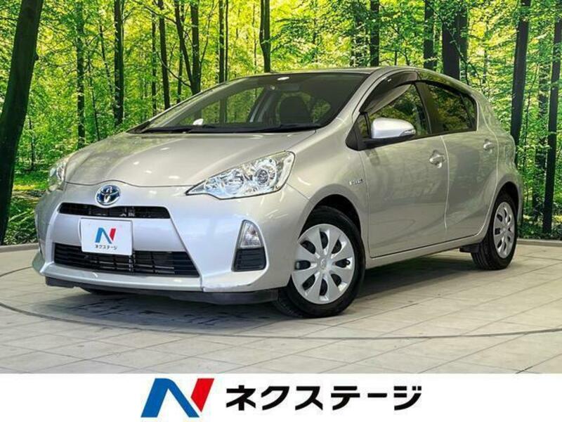 TOYOTA　AQUA