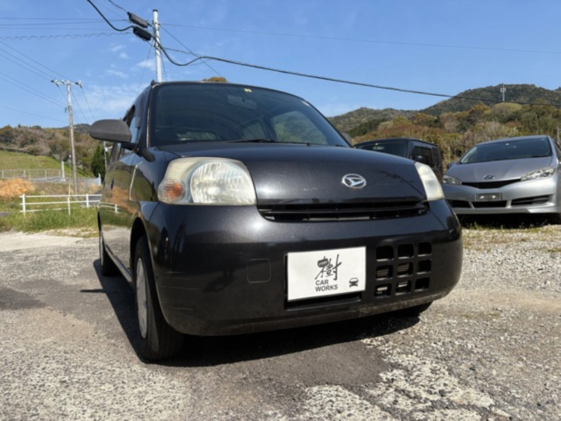 DAIHATSU ESSE