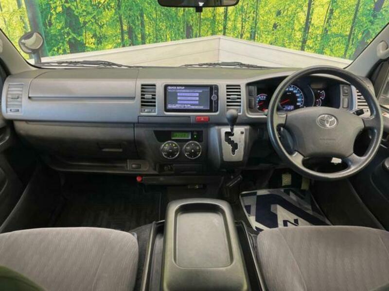 HIACE VAN-1