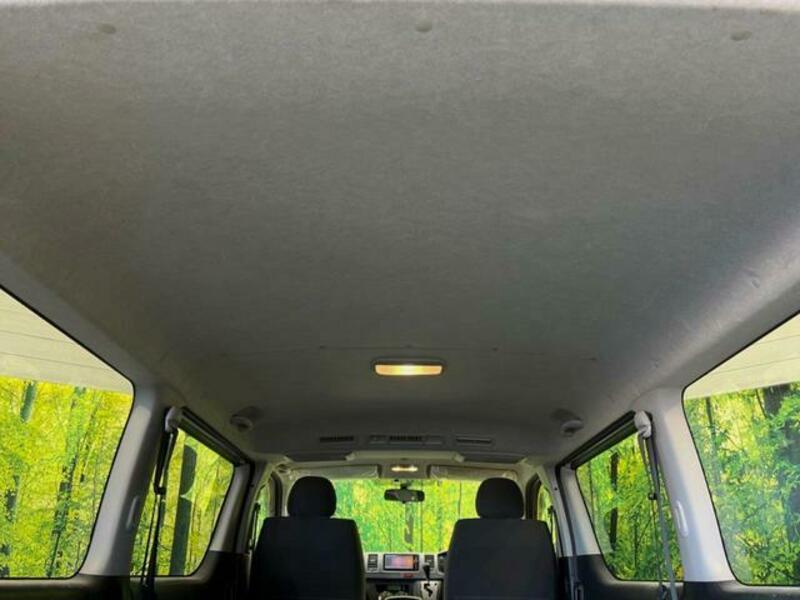 HIACE VAN-10