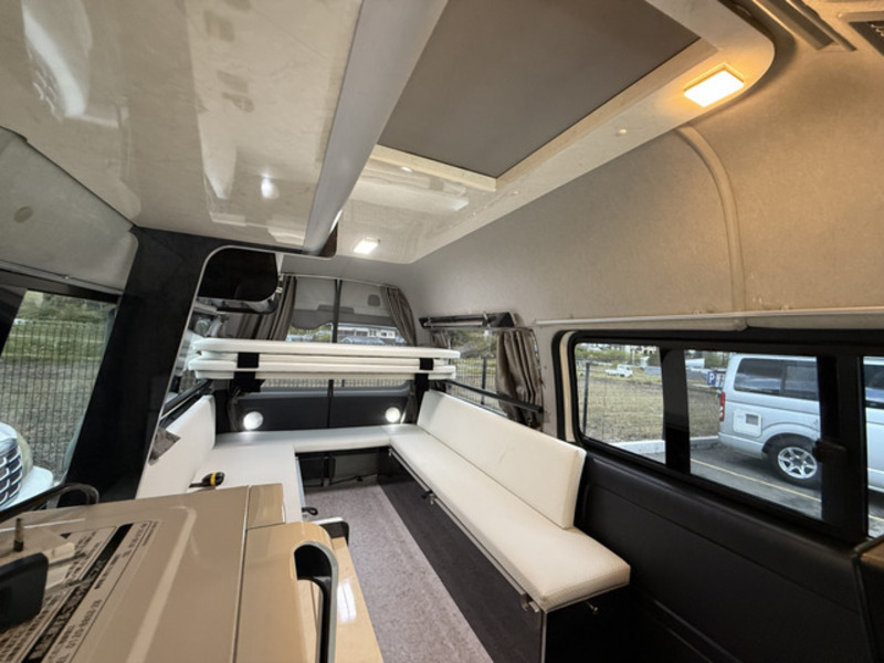 HIACE VAN-3