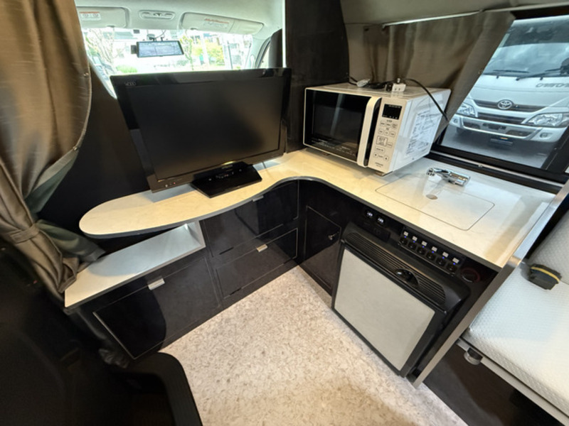 HIACE VAN-7