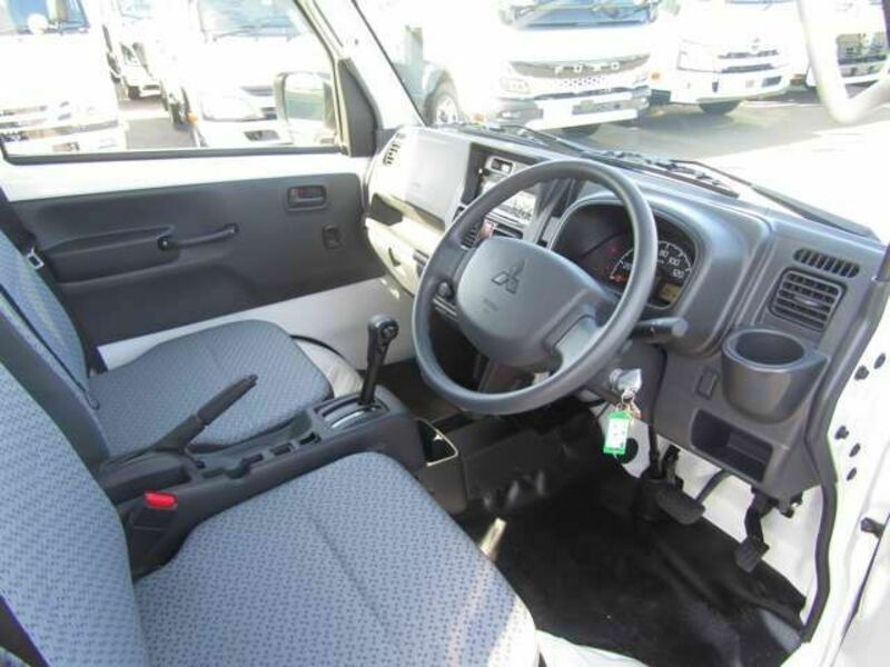 MINICAB TRUCK-13